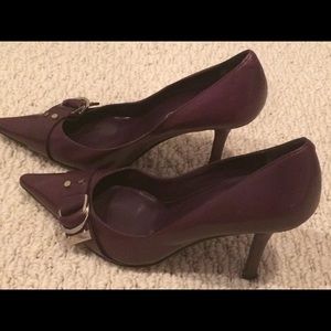 7M purple leather pointed toe pumps